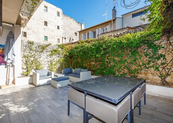 beautiful 3 room-flat near palais